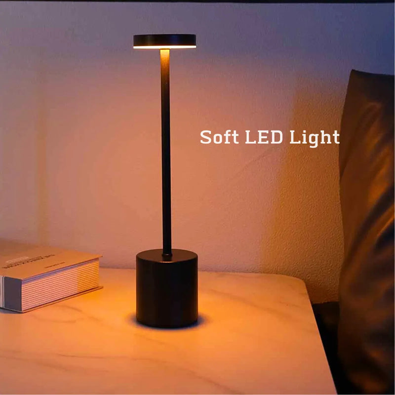Luminária Touch Metal Table Lamp GOLFINHO