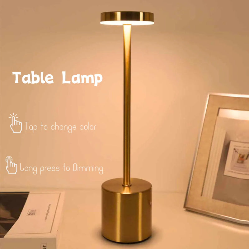 Luminária Touch Metal Table Lamp GOLFINHO